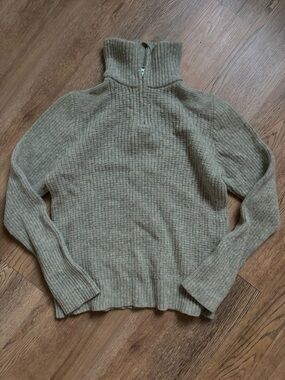 Helly Hansen 100% Lambswool Grey 1/4 Zip Sweater